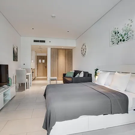 Beautiful Apartment With Burj Khalifa View Dubai Exterior photo