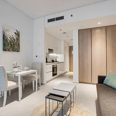 Beautiful Apartment With Burj Khalifa View Dubai Exterior photo